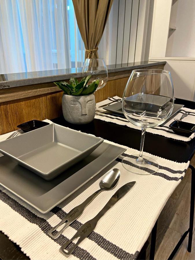 Lovely Studio In The City Center Of بوخارست المظهر الخارجي الصورة